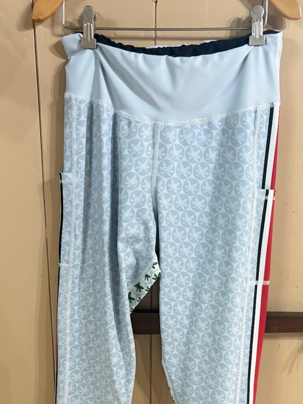 Bend Active Ohio State helmet inspired leggings , size xL